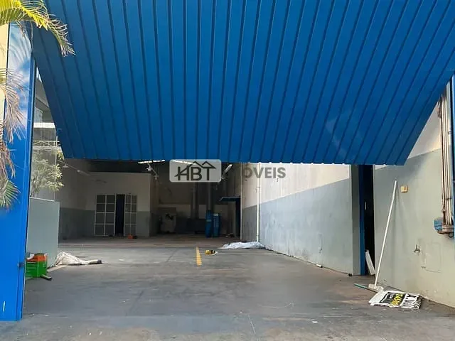 Galpão / Barracão com 1213m², para alugar, no bairro Jardim Auri Verde em Bauru