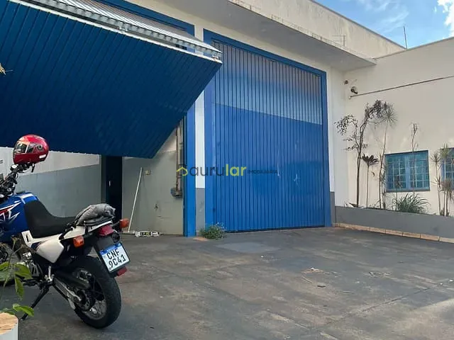 Galpão / Barracão com 1213m², para alugar, no bairro Jardim Auri Verde em Bauru