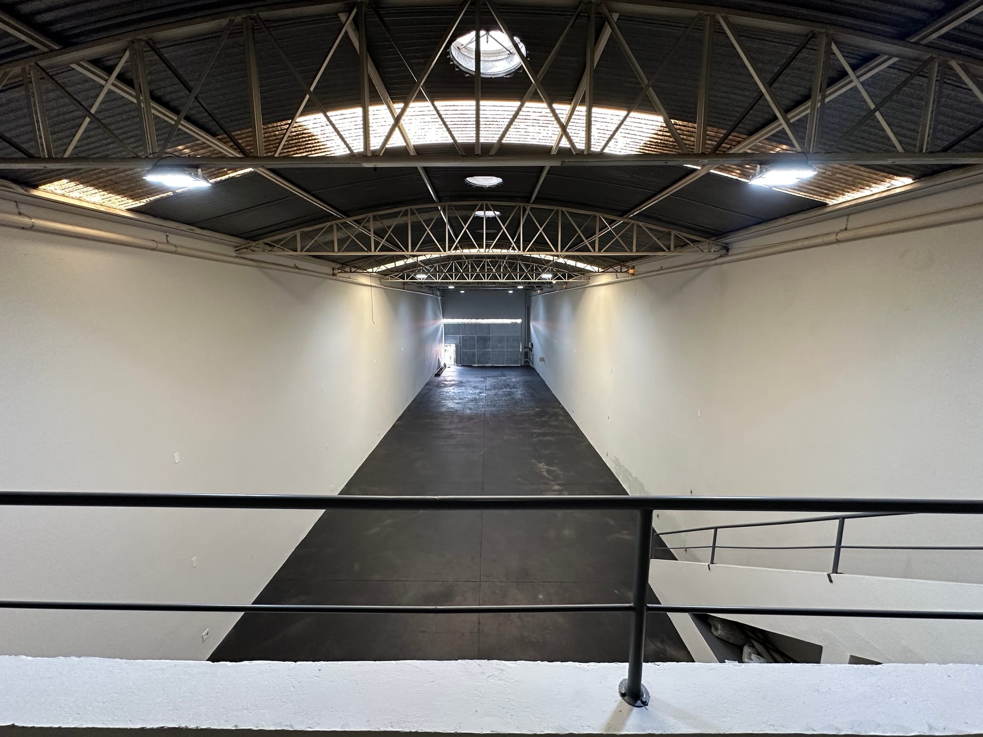 Depósito-Galpão, 372 m² - Foto 1