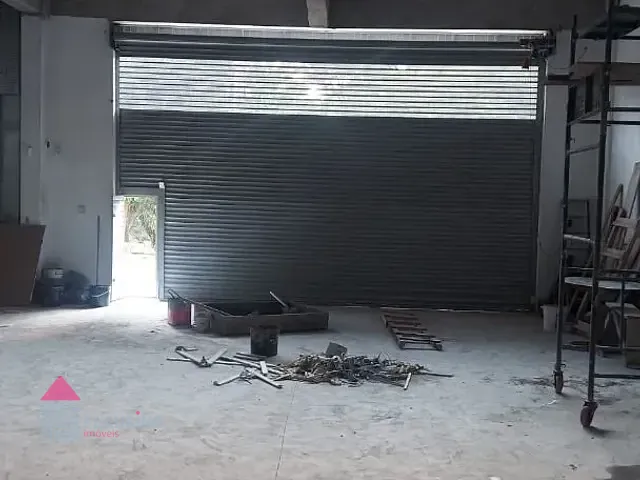 Galpão / Barracão com 400m², para alugar, no bairro Vila das Belezas em São Paulo