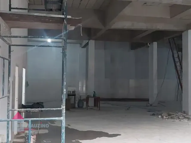 Galpão / Barracão com 400m², para alugar, no bairro Vila das Belezas em São Paulo