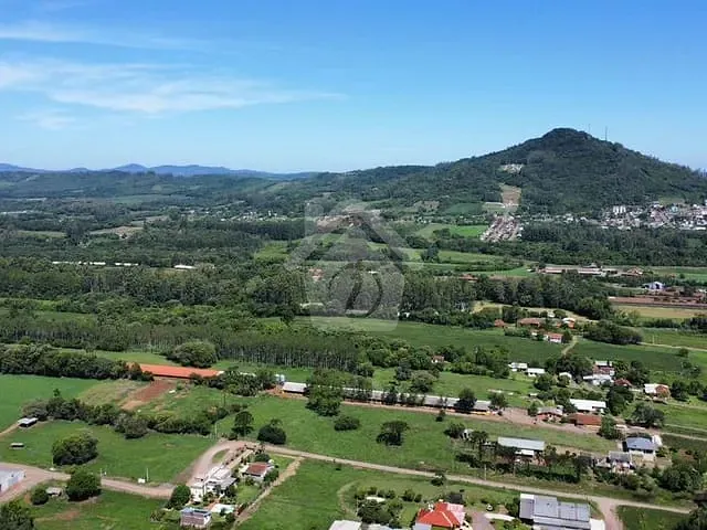 Galpão / Barracão com 4820m², à venda, no bairro Teutônia em Teutônia
