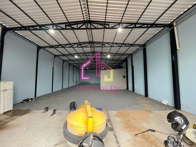 Galpão / Barracão com 360m², para alugar, no bairro São Roque em Cuiabá