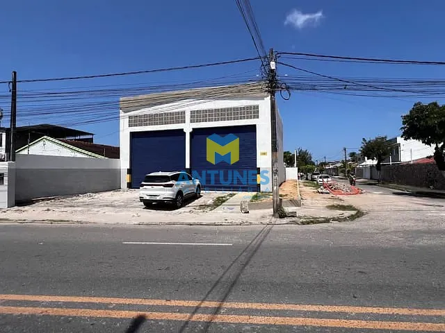 Galpão / Barracão com 275m², para alugar, no bairro Areias em Recife
