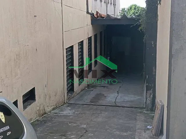 Galpão / Barracão com 800m², para alugar, no bairro Taboão em São Bernardo do Campo