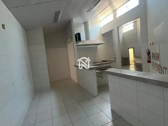 Galpão / Barracão com 413m², para alugar, no bairro Centro em Paraíso do Tocantins