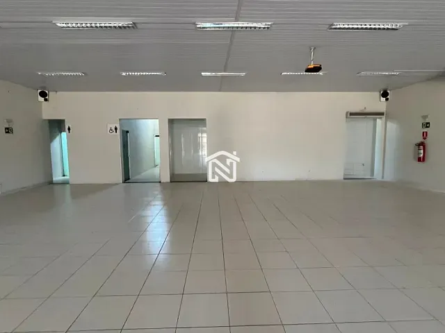 Galpão / Barracão com 413m², para alugar, no bairro Centro em Paraíso do Tocantins