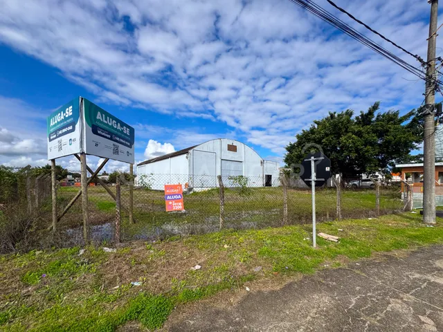 Galpão / Barracão com 4000m², para alugar, no bairro Revoredo em Tubarão