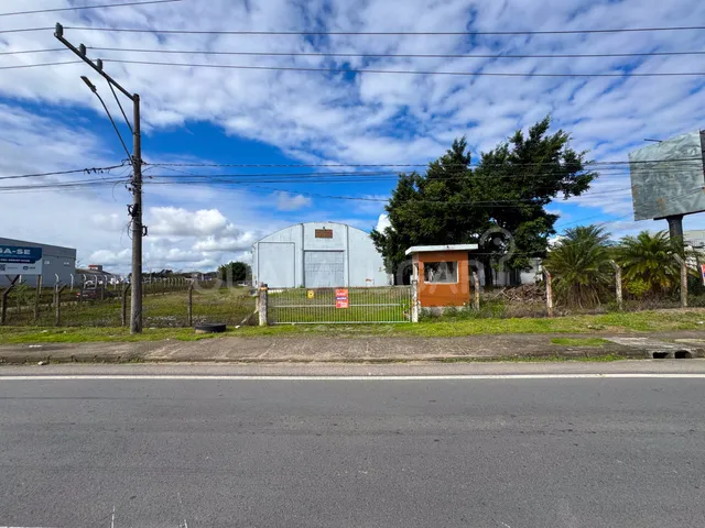 Galpão / Barracão com 4000m², para alugar, no bairro Revoredo em Tubarão