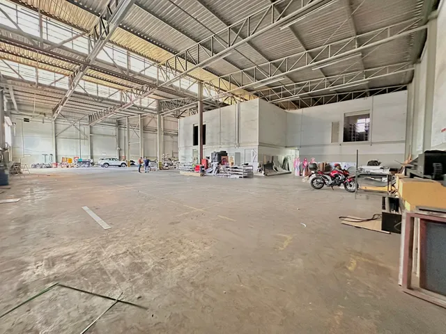 Galpão / Barracão com 4780m², à venda, no bairro São Luiz em Belo Horizonte