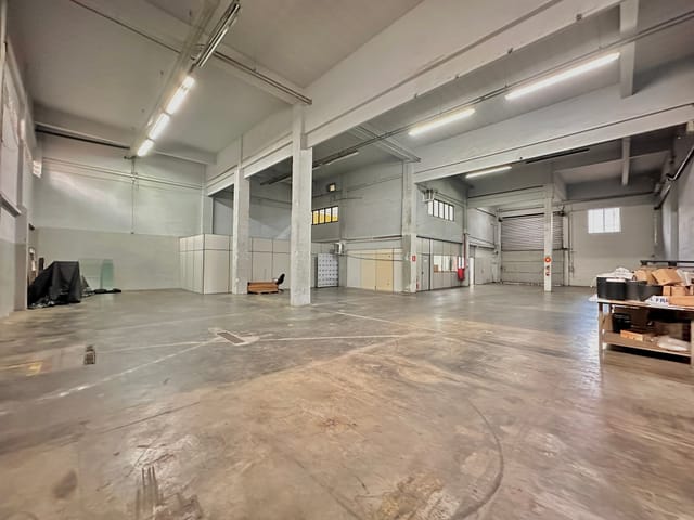 Galpão / Barracão com 4780m², à venda, no bairro São Luiz em Belo Horizonte