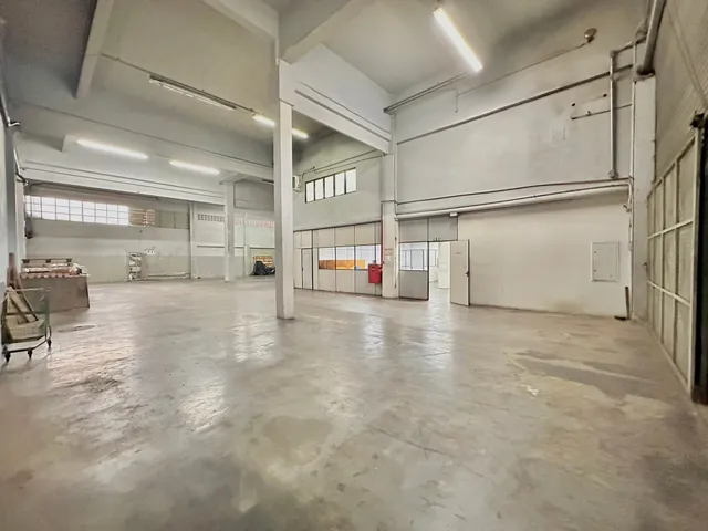 Galpão / Barracão com 4780m², à venda, no bairro São Luiz em Belo Horizonte