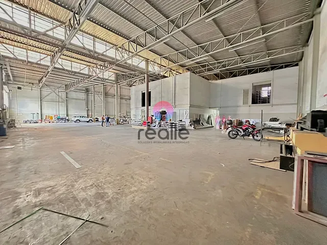 Galpão / Barracão com 4780m², à venda, no bairro São Luiz em Belo Horizonte