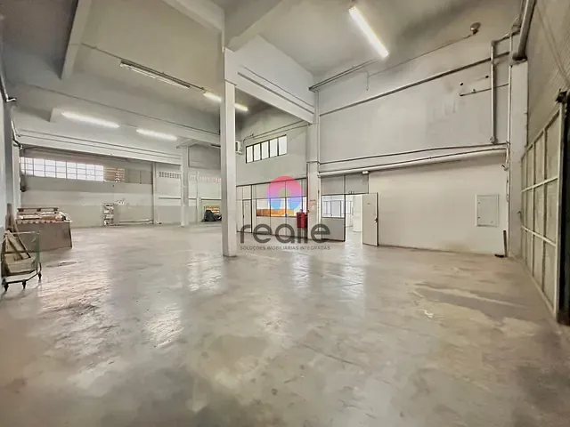 Galpão / Barracão com 4780m², à venda, no bairro São Luiz em Belo Horizonte
