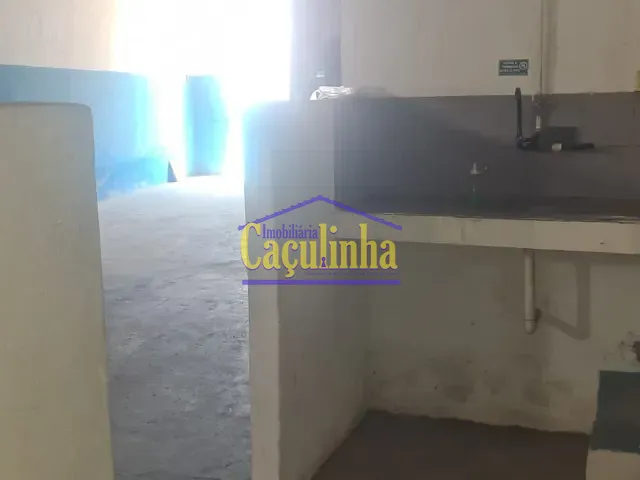 Galpão / Barracão com 140m², para alugar, no bairro Nossa Senhora de Santana em Barra do Piraí