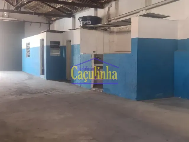 Galpão / Barracão com 140m², para alugar, no bairro Nossa Senhora de Santana em Barra do Piraí