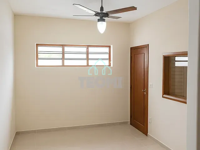 Galpão / Barracão com 200m², para alugar, no bairro Centro em Taubaté