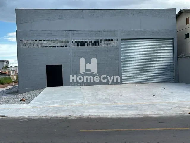 Galpão / Barracão com 532m², para alugar, no bairro Moinho dos Ventos em Goiânia