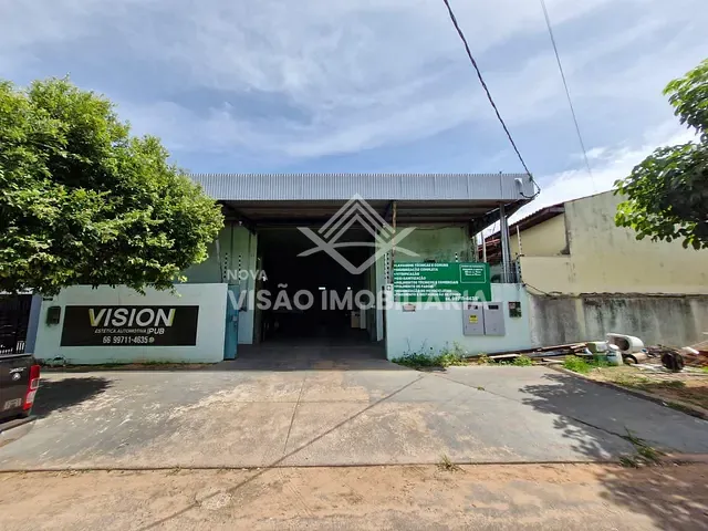 Galpão / Barracão à venda ou para alugar, no bairro Jardim Jacarandás em Sinop