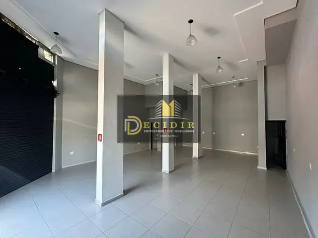 Galpão / Barracão com 100m², para alugar, no bairro Vila Cláudia em São Paulo
