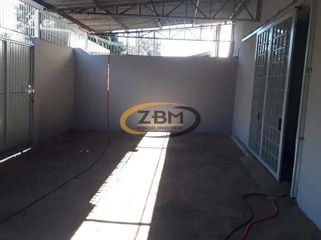 Galpão / Barracão com 418m², à venda, no bairro Waldemar Hauer em Londrina