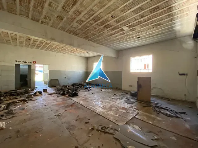 Galpão / Barracão com 2425m², à venda, no bairro Vila Isa em Governador Valadares