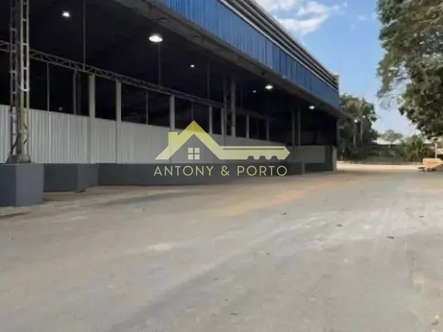 Galpão / Barracão para alugar, no bairro Vila Nova Bonsucesso em Guarulhos