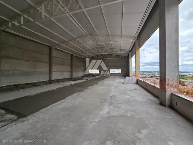 Galpão / Barracão com 911m², para alugar, no bairro Contorno em Ponta Grossa