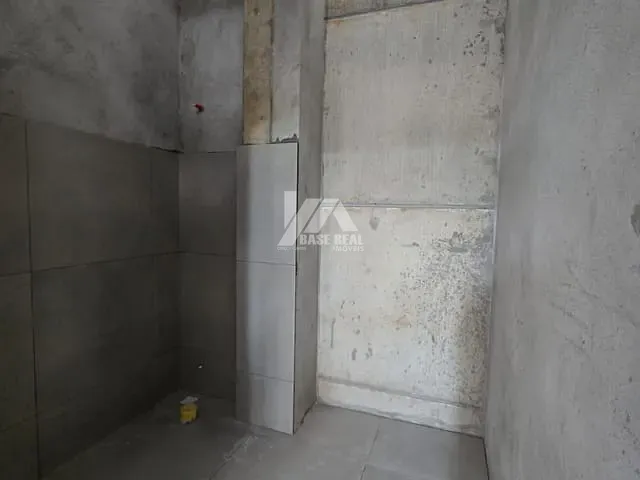 Galpão / Barracão com 911m², para alugar, no bairro Contorno em Ponta Grossa