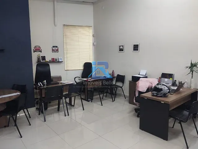 Galpão / Barracão com 131m², para alugar, no bairro Vila Brasileira em Itatiba