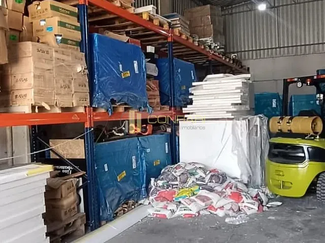 Galpão / Barracão para alugar, no bairro Morretes em Itapema