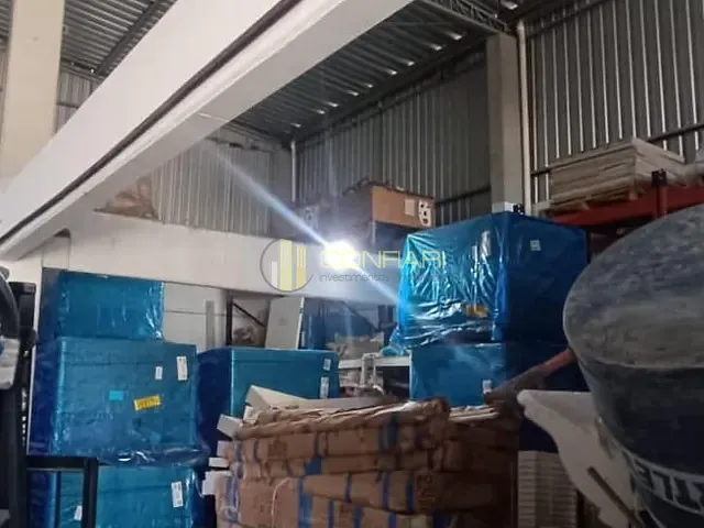 Galpão / Barracão para alugar, no bairro Morretes em Itapema