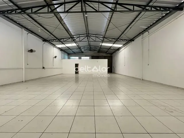 Galpão / Barracão com 330m², à venda, no bairro Céu Azul em Belo Horizonte