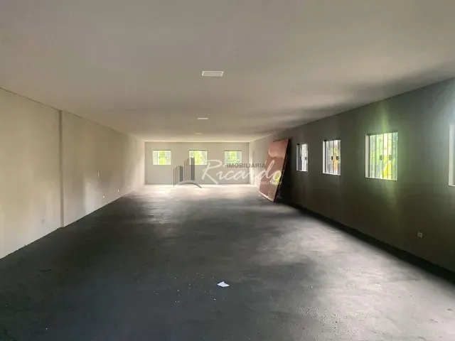 Galpão / Barracão para alugar, no bairro Centro em Arapongas