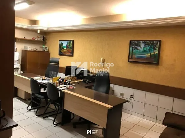 Galpão / Barracão com 300m², para alugar, no bairro Afogados em Recife
