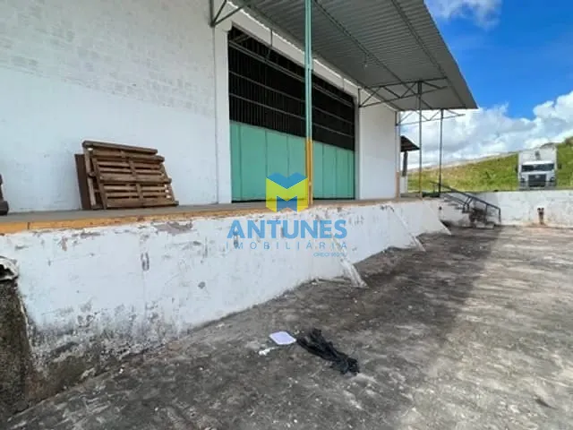 Galpão / Barracão com 600m², para alugar, no bairro Ponte dos Carvalhos em Cabo de Santo Agostinho
