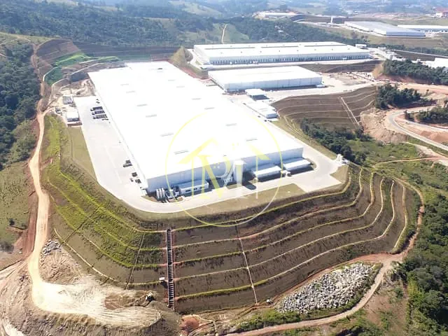 Galpão / Barracão com 6629m², para alugar, no bairro Rodeio em Extrema