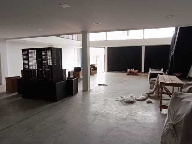 Galpão / Barracão com 300m², para alugar, no bairro Jardim Ecoville em Londrina