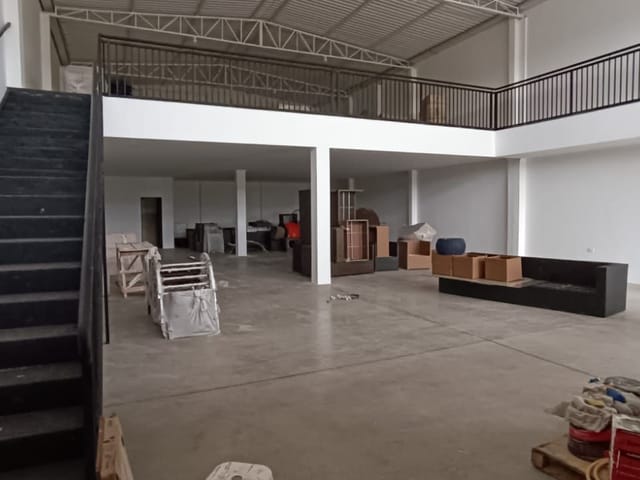 Galpão / Barracão com 300m², para alugar, no bairro Jardim Ecoville em Londrina