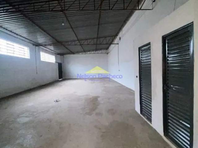 Galpão / Barracão com 1m², para alugar, no bairro Centro em Capivari