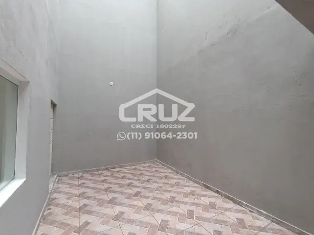 Galpão / Barracão com 117m², para alugar, no bairro Laranjeiras em Caieiras
