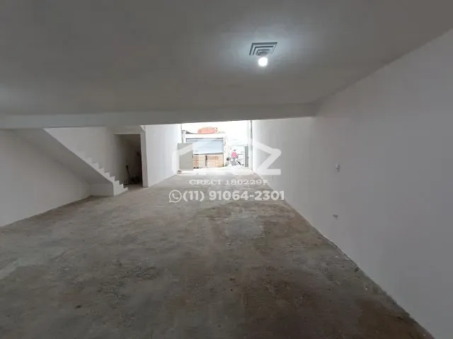 Galpão / Barracão com 117m², para alugar, no bairro Laranjeiras em Caieiras