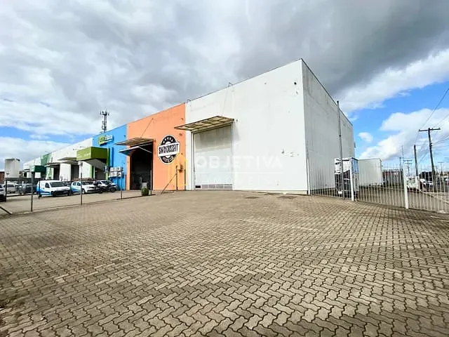 Galpão / Barracão para alugar, no bairro Humaitá em Porto Alegre