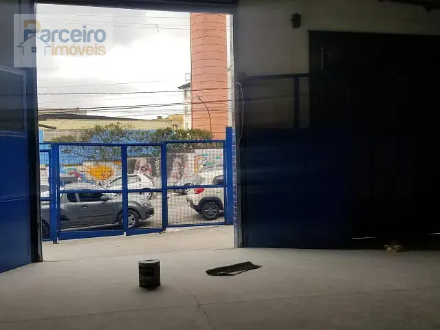 Galpão / Barracão com 860m², para alugar, no bairro Vila Sílvia em São Paulo