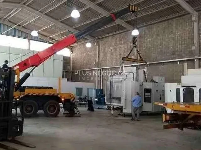 Galpão / Barracão com 3540m², à venda, no bairro Iporanga em Sorocaba