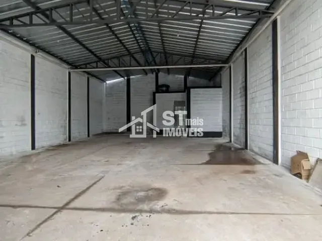 Galpão / Barracão com 202m², para alugar, no bairro Jardim das Videiras em Andradas