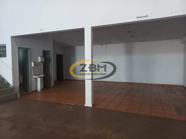 Galpão / Barracão com 367m², à venda, no bairro Waldemar Hauer em Londrina