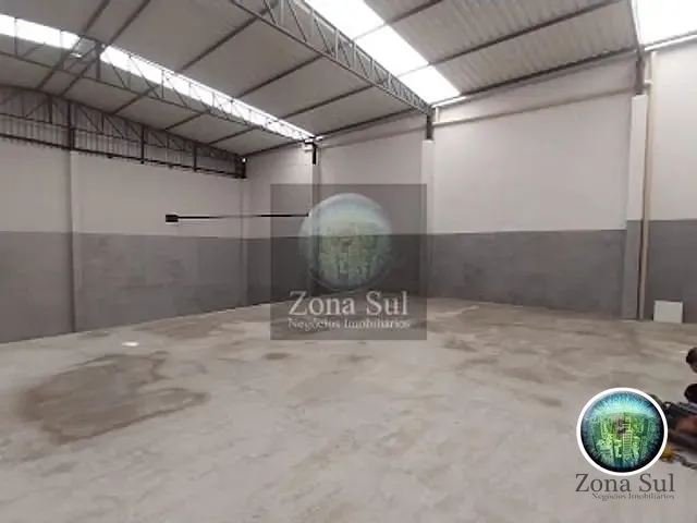 Galpão / Barracão com 330m², à venda, no bairro Jardim Nova Manchester em Sorocaba