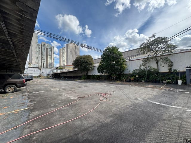 Foto do Galpão / Barracão - 🚀 Sua Expansão Começa Por Aqui: 2.111m² de A.T no Belém Para o Seu Negócio Prosperar 🌟🚛 | Organização Imobiliária Açores