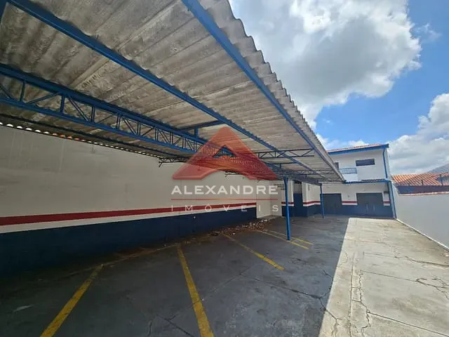 Galpão / Barracão com 300m², à venda, no bairro Vila Industrial em São José dos Campos